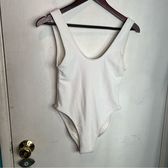 Lovewave ribbed one piece swimsuit - Picture 2 of 8